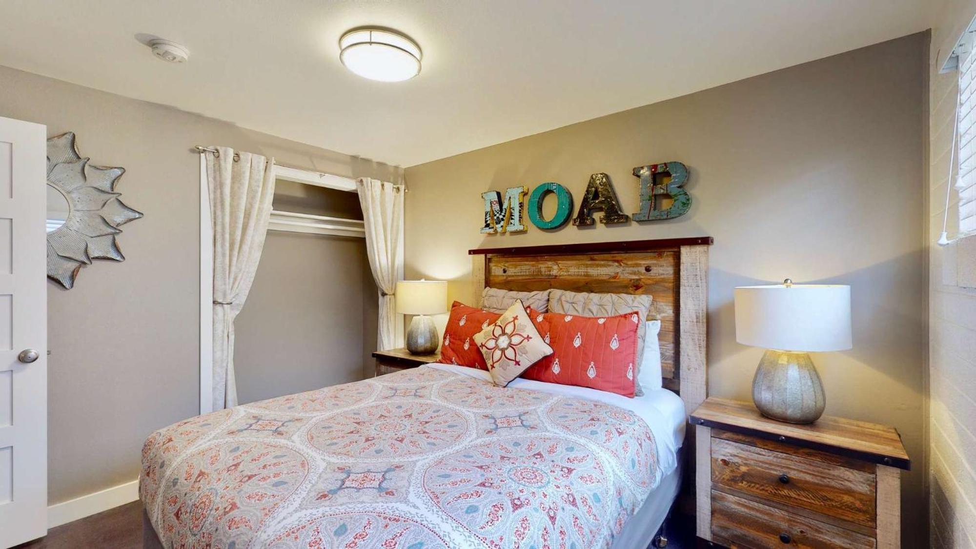 Downtown Cozy Home Base - Purple Sage 2 Moab Bagian luar foto